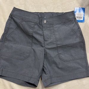 NWT Columbia Longer Days Short